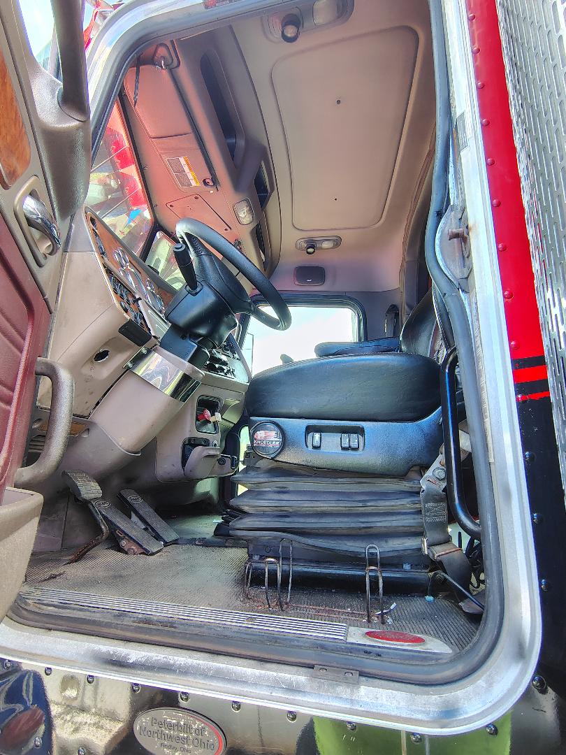 2008 PETERBILT - Image 11